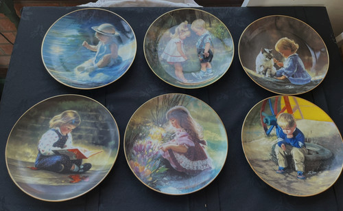 Border fine arts moments - moments, of
