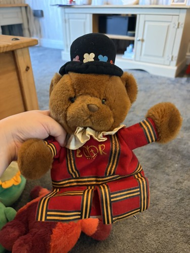 1989 ovation beefeater bear - beefeater,