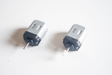 2 x Vintage Scalextric /