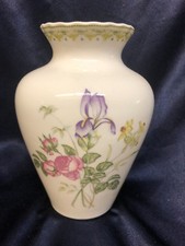 ROYAL DOULTON 1990 CAMILLA VASE 7" MULTI-COLOR FLOWERS
