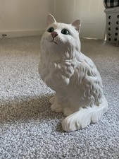 Royal Doulton Cat   White  20cm High