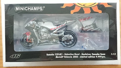 Minichamps yamaha yzr m1 - minichamps, 1:12