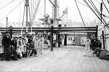 Xxu-12 Naval, The Deck Of HMS