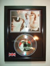 PET SHOP BOYS   LIMITED EDITION SIGNED   AUTOGRAPH  81 FRAMED A4
