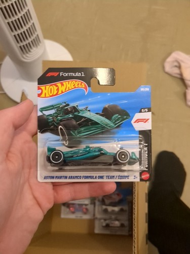 Hot wheels formula aston - formula,