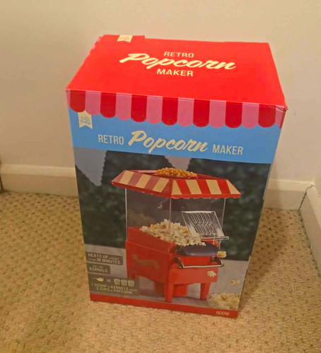 Retro popcorn maker - popcorn, kettle