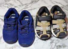 Toddler boys shoes size 5.