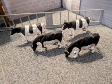 Four Britains Dairy Cows, 1/32
