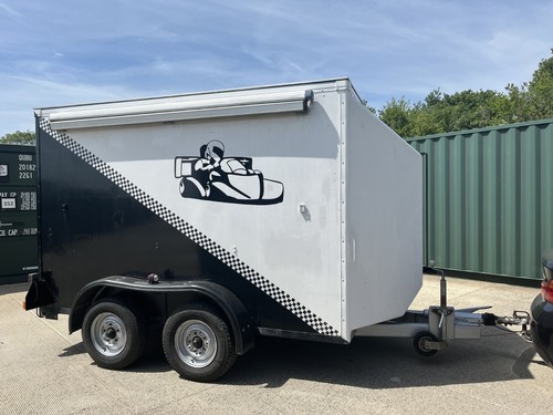 Large twin axle - braked, box