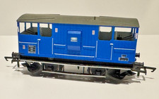Hornby R6711 Mainline Brake Van Shark 'DB993748' Pre-Owned.