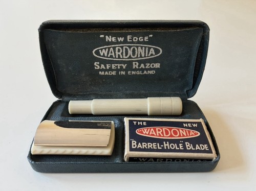 Wardonia razor with case and - case,