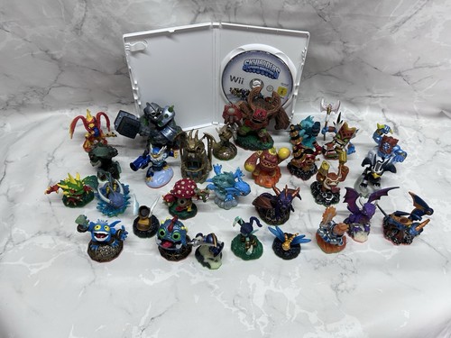 Skylanders figures bundle - skylanders,