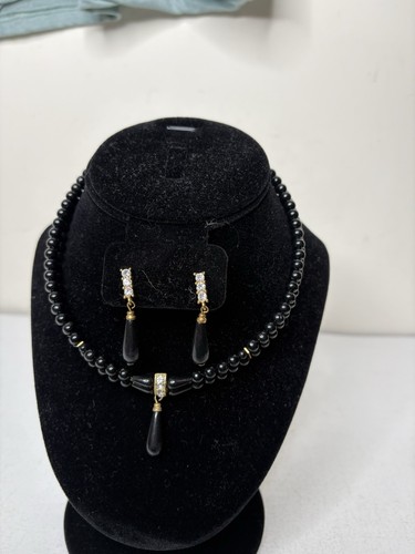 Windsor vintage choker - windsor,