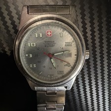 Wenger Swiss Military Analog
