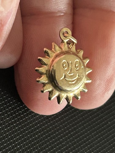 Yellow gold smiling - 9,