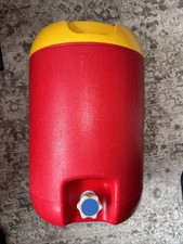 Leak-Proof Water Storage Container for Outdoors