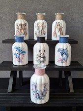 Hand painted decoupage reed