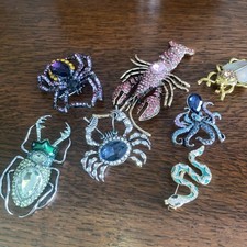 Collection Of Sea life And Bug Brooches ( 7 PCs ) Vgc Octopus, Lobster, Crab Etc