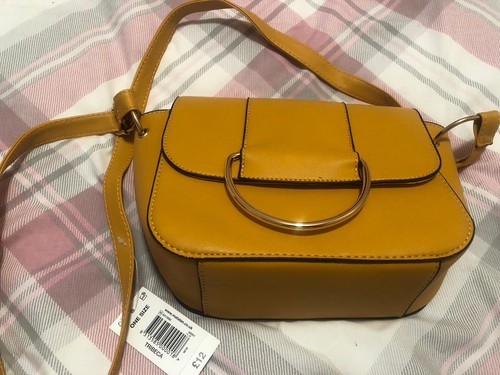 Reduced new handbag - -,