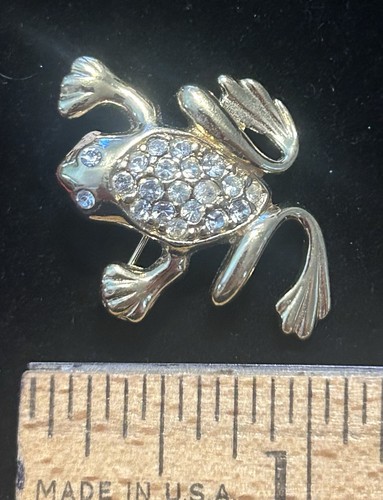 Vtg trifari gold tone - gold-tone, clear