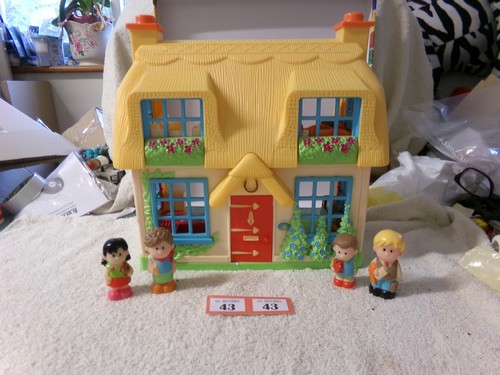 Elc happyland rose cottage - elc,