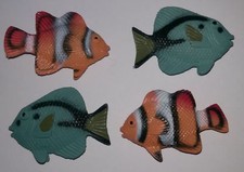 Plastic Play Farm Zoo Wild