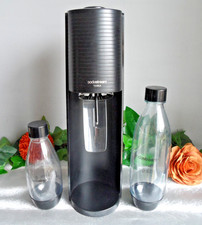 SODASTREAM TERRA FIZZY DRINKS MAKER IN BLACK WITH GAS & POP BOTTLES