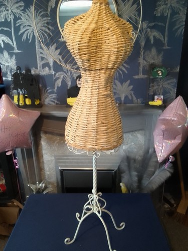 Vintage metal and - vintage, wicker