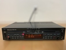 TASCAM MD-CD1 CD MD Deck