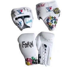 Winning Boxing Kit - Gloves 