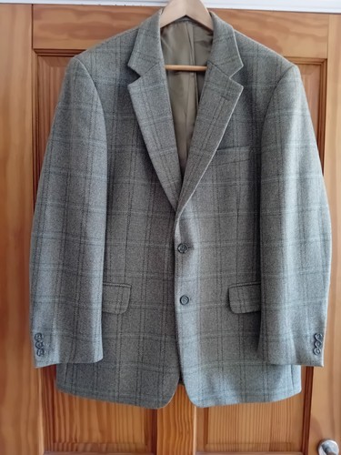 Johnstons elgin est - johnstons,