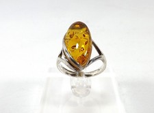 BEAUTIFUL 925 SILVER RING WITH  BIG OVAL AMBER