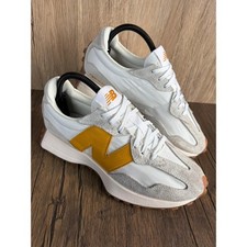 New Balance 327 Trainers Beige
