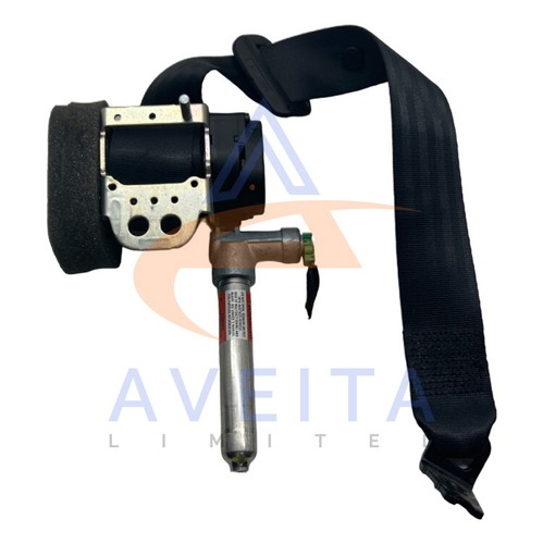 Volvo c30 seat belt - 06-13,
