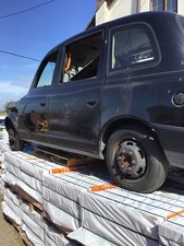 * LTI LONDON TAXI TX4 SILVER FOR SPARES ONLY! MOST PARTS AVAILABLE