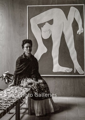 1944 frida kahlo - frida, picasso