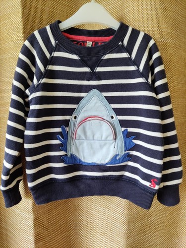 Joules shark mouth - shark,