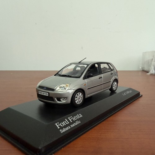 Minichamps ford fiesta - 1:43,