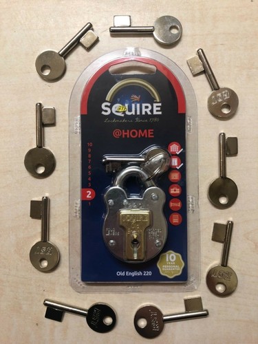 Squire 220 padlock 5 - c/w, keys