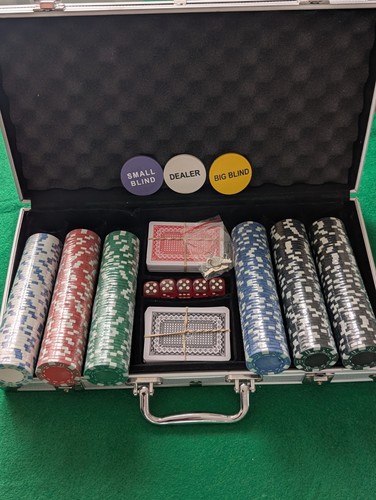 New poker chips set - new,
