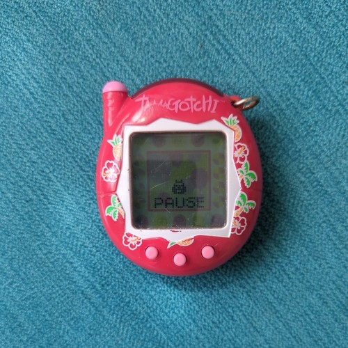 Bandai tamagotchi 2004 - tamagotchi, red