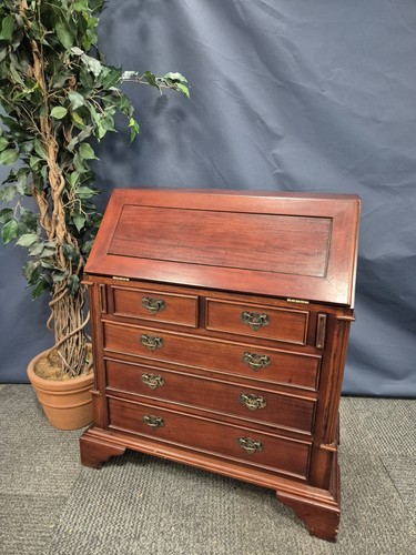 Mahogany reproduction georgian - mahogany,