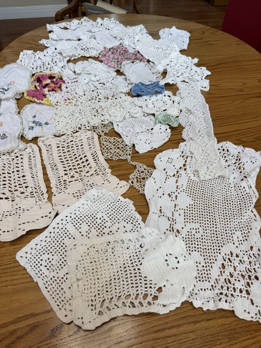 Doilies lot beautiful - of,