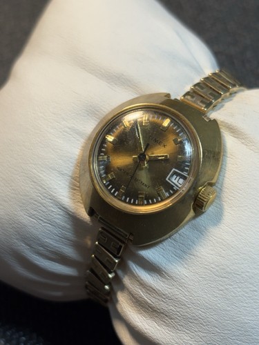 Vintage ladies timex ufo - ladies,