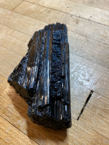 Black tourmaline premium - black,