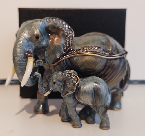 Elephant baby with crystals - baby,