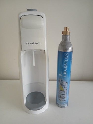 Sodastream fizzy drinks maker - fizzy,