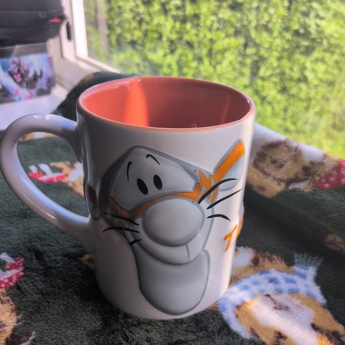 Disney store large tigger - store, 3d