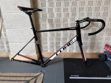 CUBE ATTAIN RACE ALUMINIUM