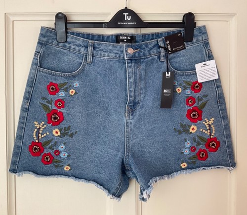 Denim shorts with floral - tu,